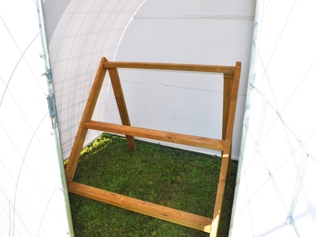 PortaPen Poultry Tractor - roosting bars